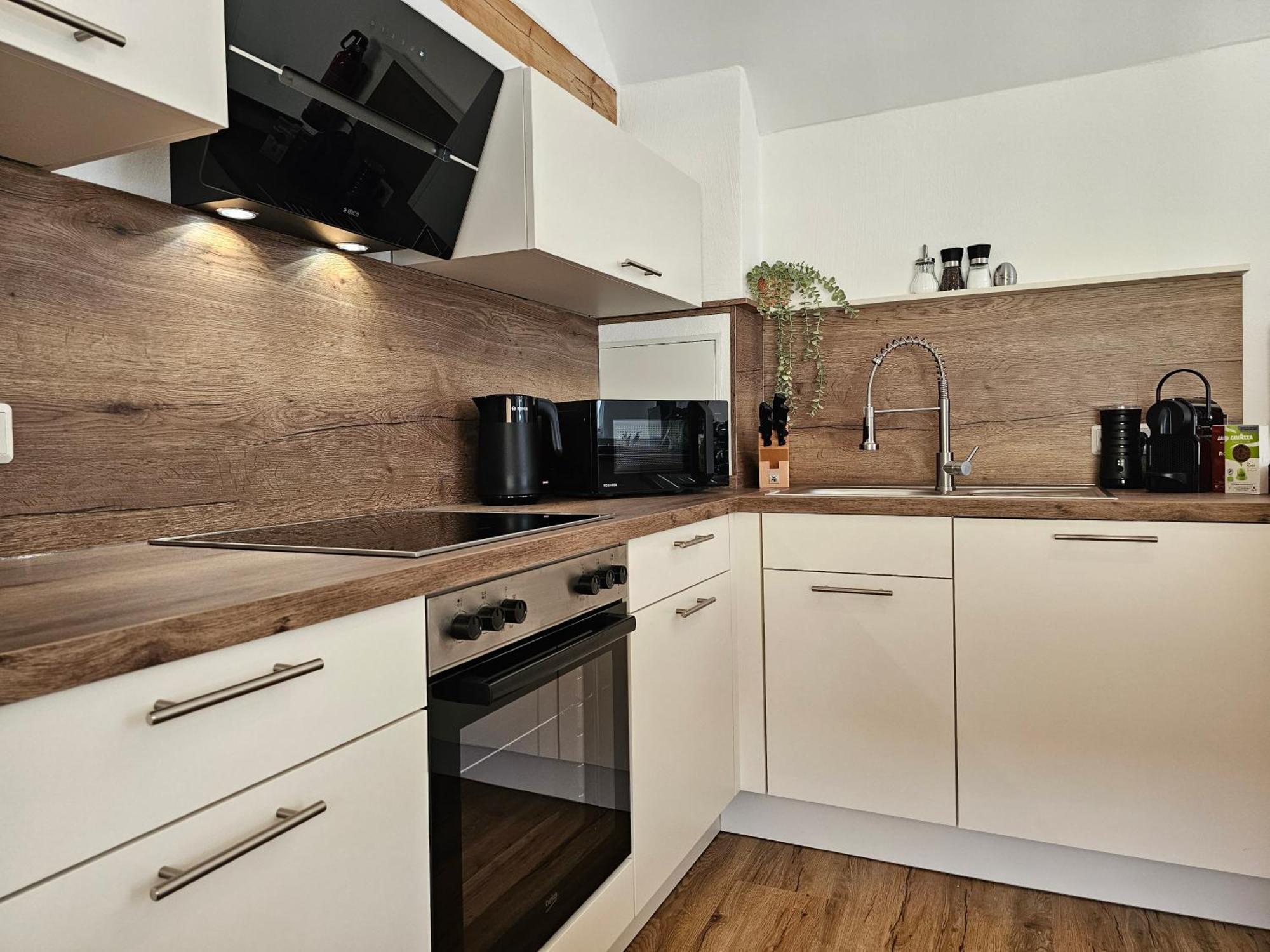 Kolibri - Design Maisonette - Nintendo Switch, Streaming, Bikestore, E-Wallbox Marburg Luaran gambar